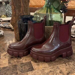 Glossy Burgundy Chelsea Boots